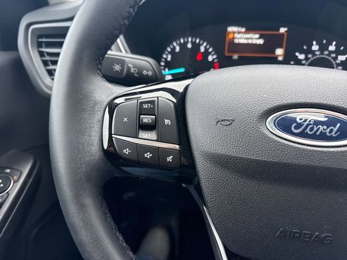 Used 2022 Ford Escape SE w/ Convenience Package image 33