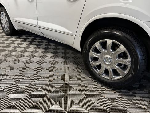 Used 2017 Buick Enclave Leather image 13