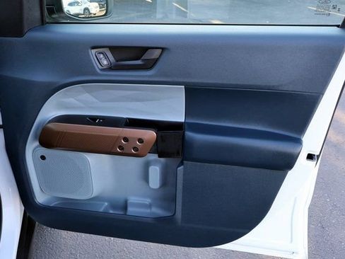 Used 2024 Ford Maverick Lariat image 22
