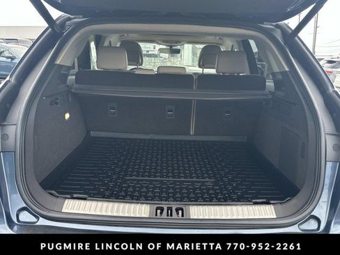 Used 2019 Lincoln Nautilus Reserve FWD image 18