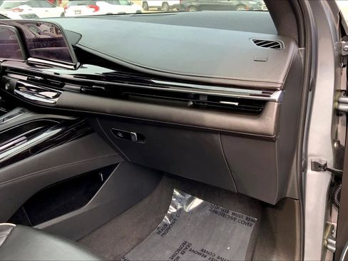 Used 2021 Cadillac Escalade Sport w/ Driver Assist Tech Package image 17