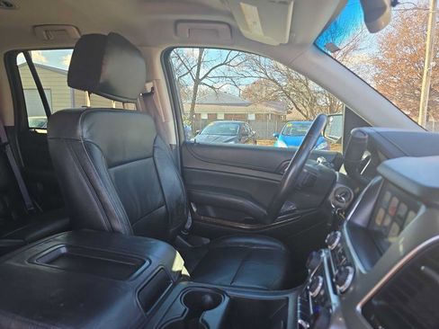 Used 2017 Chevrolet Tahoe LT w/ Z71 Midnight Edition AWD/4WD image 22