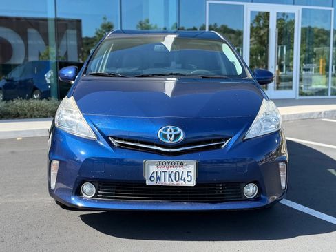 Used 2012 Toyota Prius V Five FWD image 6