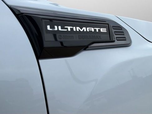 Used 2026 GMC Sierra 3500 Denali Ultimate image 10