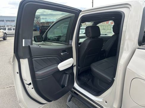 New 2026 GMC Canyon AT4X w/ LPO, Black Badging Package image 15