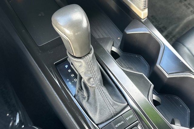 Certified 2025 Toyota Camry SE FWD image 25