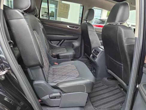 Certified 2024 Volkswagen Atlas SEL Premium R-Line AWD/4WD image 15