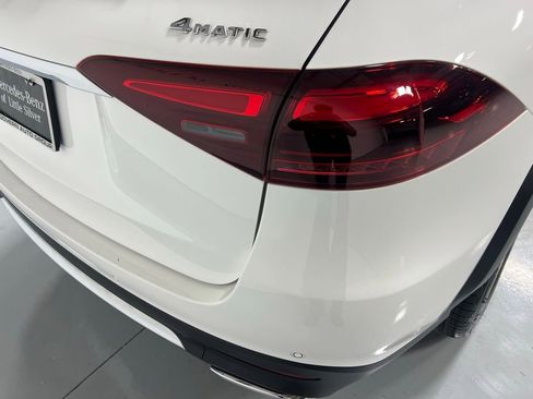 Used 2024 Mercedes-Benz GLE 350 4MATIC image 11