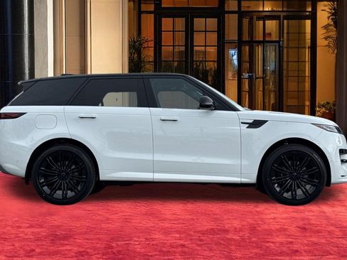 New 2026 Land Rover Range Rover Sport Dynamic SE image 8