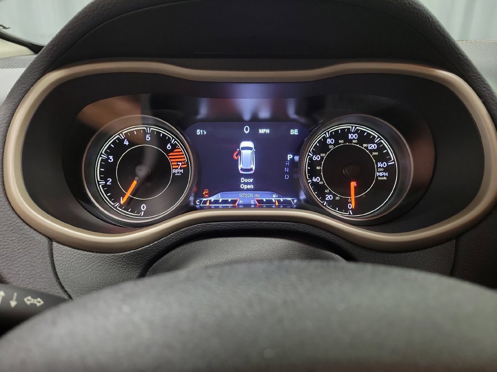 Used 2018 Jeep Cherokee Limited AWD/4WD image 27