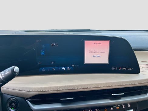 Used 2024 Cadillac XT4 Premium Luxury w/ Technology Package FWD image 15