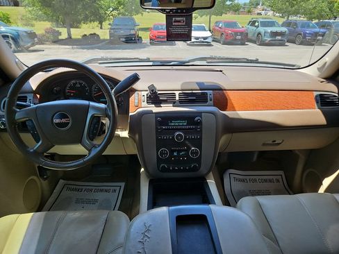 Used 2008 GMC Sierra 1500 SLT w/ SLT Preferred Package RWD image 13