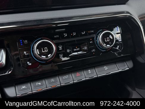 New 2026 GMC Sierra 1500 AT4 w/ AT4 Premium Package AWD/4WD image 16