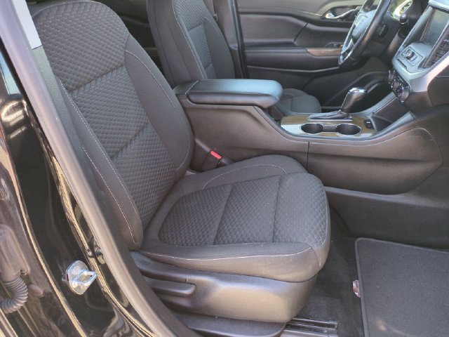 Used 2019 GMC Acadia SLE FWD image 18