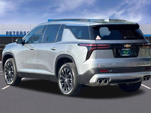 Used 2024 Chevrolet Traverse LT w/ Enhanced Driving Package AWD/4WD image 6