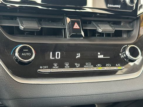 Used 2022 Toyota Corolla LE FWD image 21