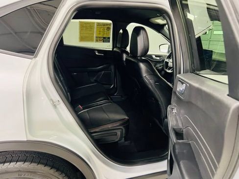 Used 2025 Ford Escape ST-Line Select AWD/4WD image 27