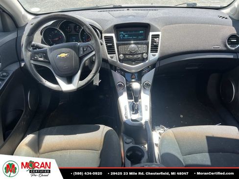 Used 2011 Chevrolet Cruze LT FWD image 13