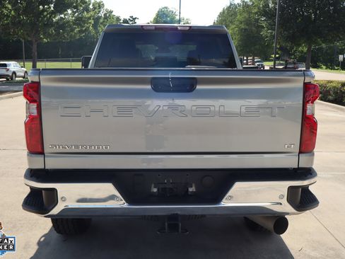 Used 2025 Chevrolet Silverado 3500 LT w/ Safety Package AWD/4WD image 4