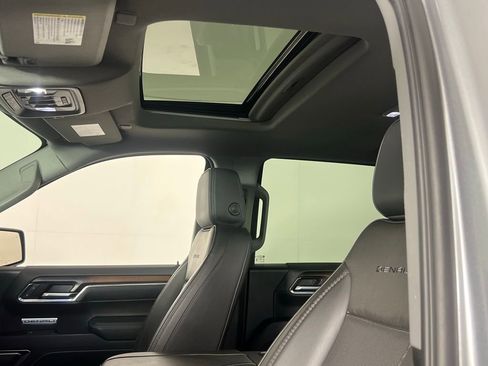 Used 2024 GMC Sierra 1500 Denali w/ Denali Reserve Package image 23