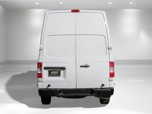 Used 2019 Nissan NV 2500 S image 7