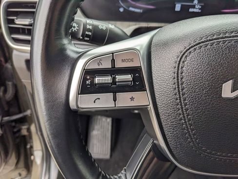 Certified 2023 Kia Telluride EX image 32