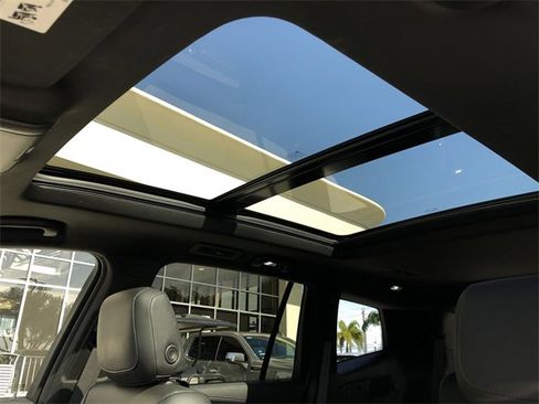 Certified 2023 Cadillac XT6 Luxury image 28