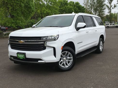 Used 2021 Chevrolet Suburban LT AWD/4WD image 1