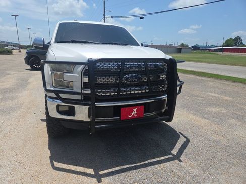 Used 2016 Ford F150 Lariat AWD/4WD image 2
