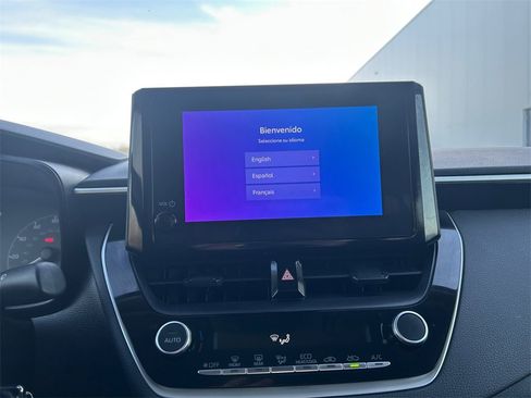 Used 2023 Toyota Corolla LE image 21