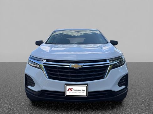 Certified 2023 Chevrolet Equinox LS w/ LS Convenience Package AWD/4WD image 2