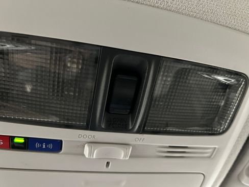 Used 2018 Subaru Forester 2.5i Limited image 23