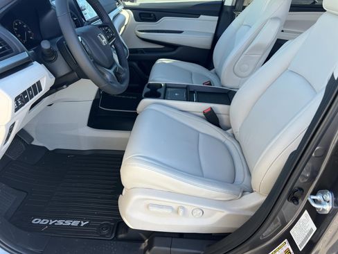 New 2026 Honda Odyssey EX-L image 30