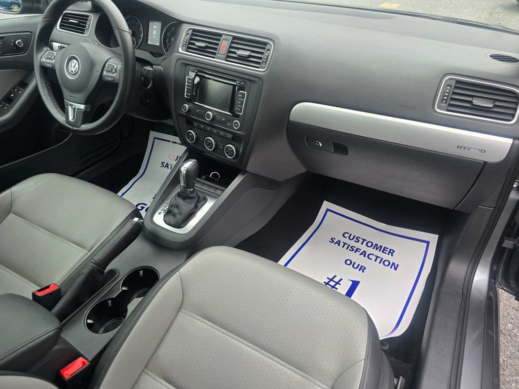 Used 2014 Volkswagen Jetta Hybrid Sedan FWD image 19
