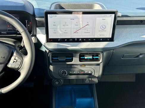 New 2025 Ford Maverick XLT w/ Equipment Group 301A image 19