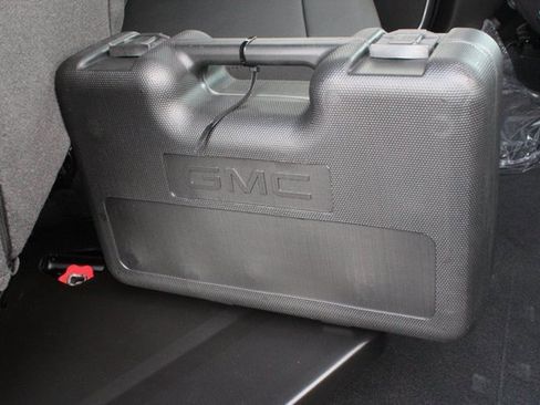 New 2026 GMC Sierra 2500 SLT w/ SLT Premium Package image 29