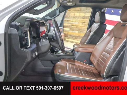 Used 2024 GMC Sierra 2500 Denali Ultimate AWD/4WD image 42