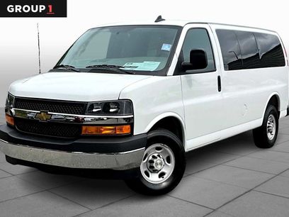 Used 2025 Chevrolet Express 3500 LS w/ Chrome Appearance Package