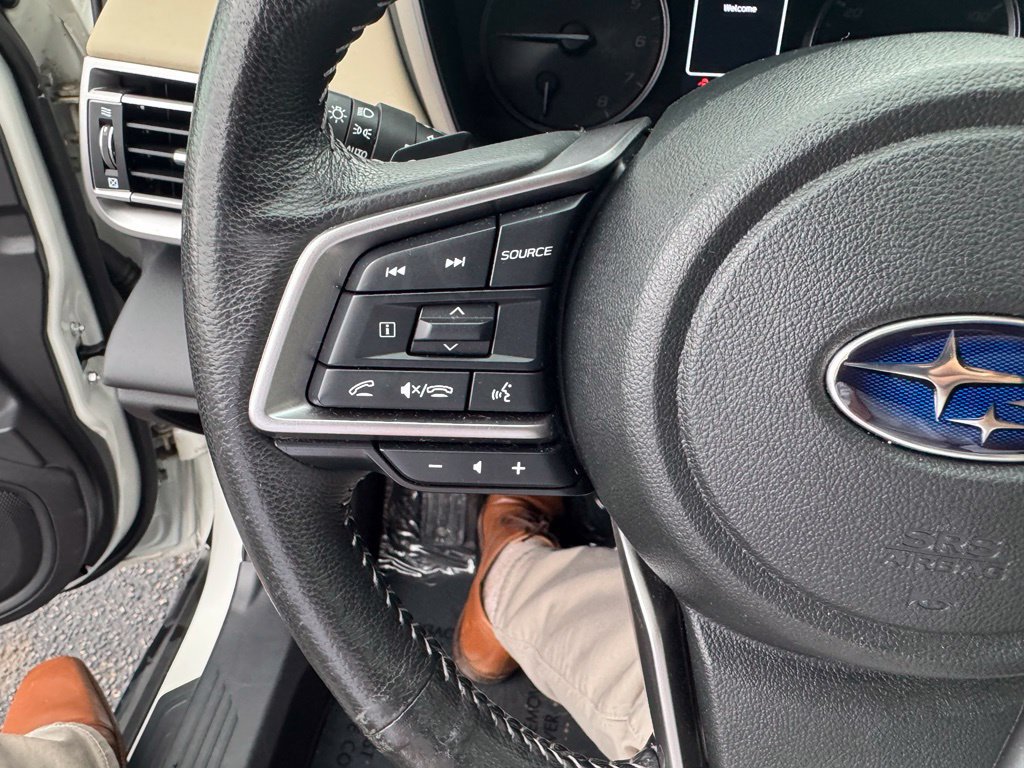 Used 2023 Subaru Outback Limited AWD/4WD image 38