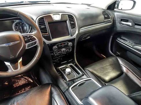 Used 2023 Chrysler 300 Touring AWD/4WD image 17