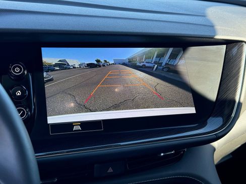 Used 2023 Buick Envision Preferred image 26