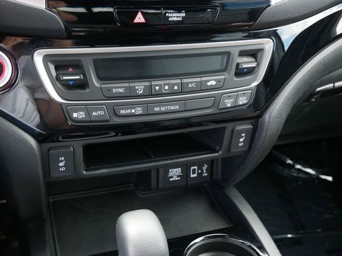 Used 2017 Honda Ridgeline Black Edition image 19