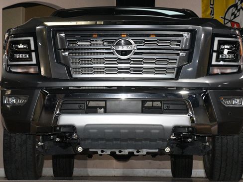 Used 2023 Nissan Titan Platinum Reserve w/ Moonroof Package AWD/4WD image 81