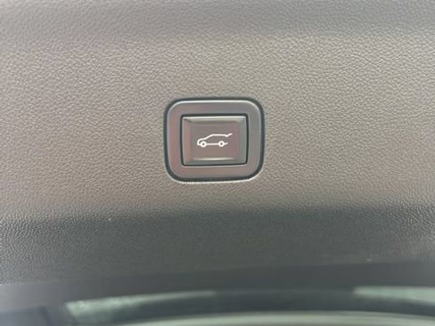 Used 2022 Chevrolet Tahoe High Country AWD/4WD image 84