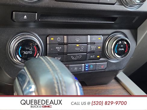 Used 2018 Ford F150 Lariat w/ Equipment Group 502A Luxury AWD/4WD image 18
