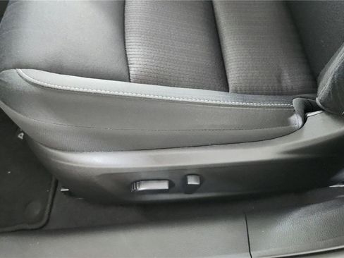 Used 2022 Nissan Altima 2.5 SV FWD image 11