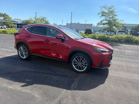 Used 2025 Lexus NX 350h AWD w/ Luxury Package image 17