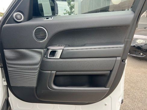 Used 2019 Land Rover Range Rover Sport HSE image 10