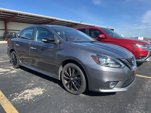 Used 2017 Nissan Sentra SR w/ SR Midnight Edition image 2