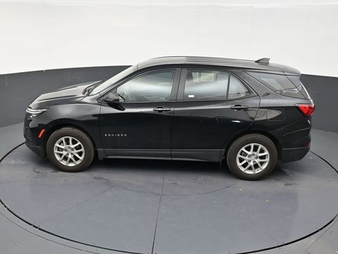 Used 2024 Chevrolet Equinox LS FWD image 13